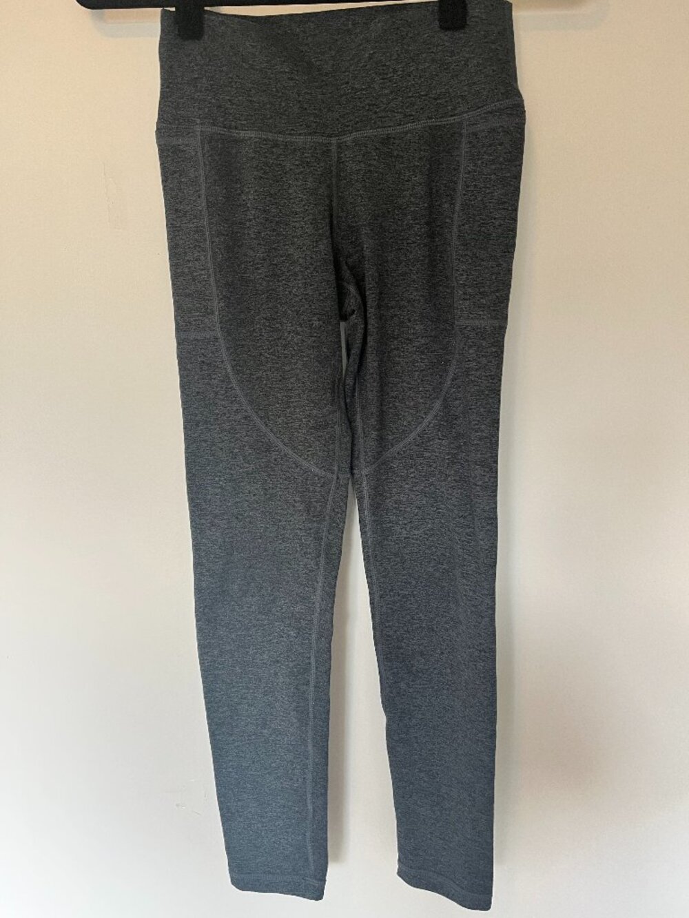 Vuori Gray 7/8 Leggings High Rise Pocket Athleisure XS Yoga Pants